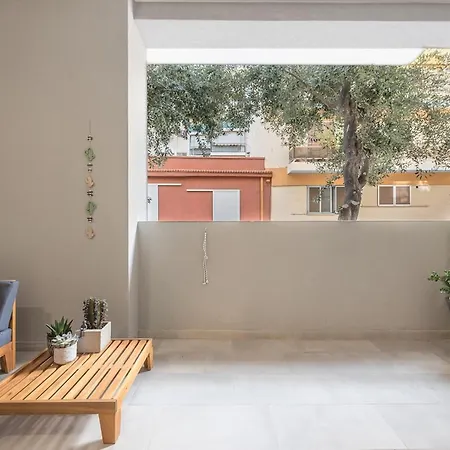 Affordable Luxury With Parking 300mbps Wifi Apartment Athens