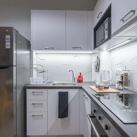 Affordable Luxury With Parking 300mbps Wifi