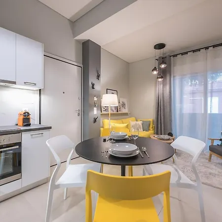 Affordable Luxury With Parking 300mbps Wifi Athens