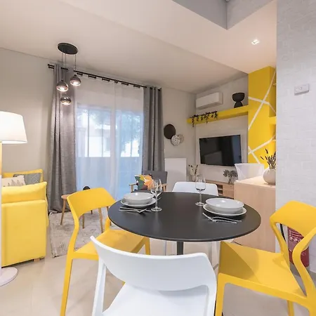 Apartment Affordable Luxury With Parking 300mbps Wifi *