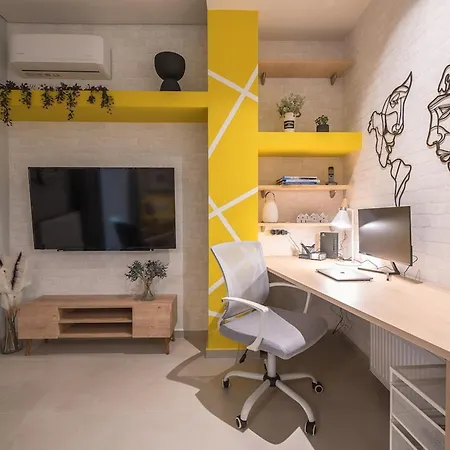 Affordable Luxury With Parking 300mbps Wifi Apartment